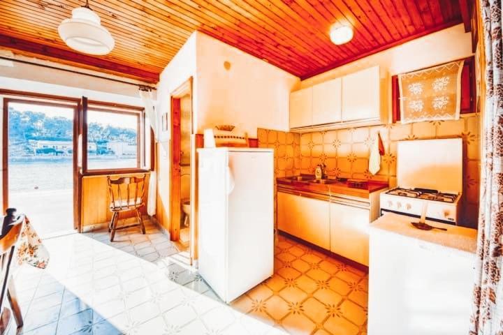 Apartamento Mala Oaza Mira Povlja  Exterior foto