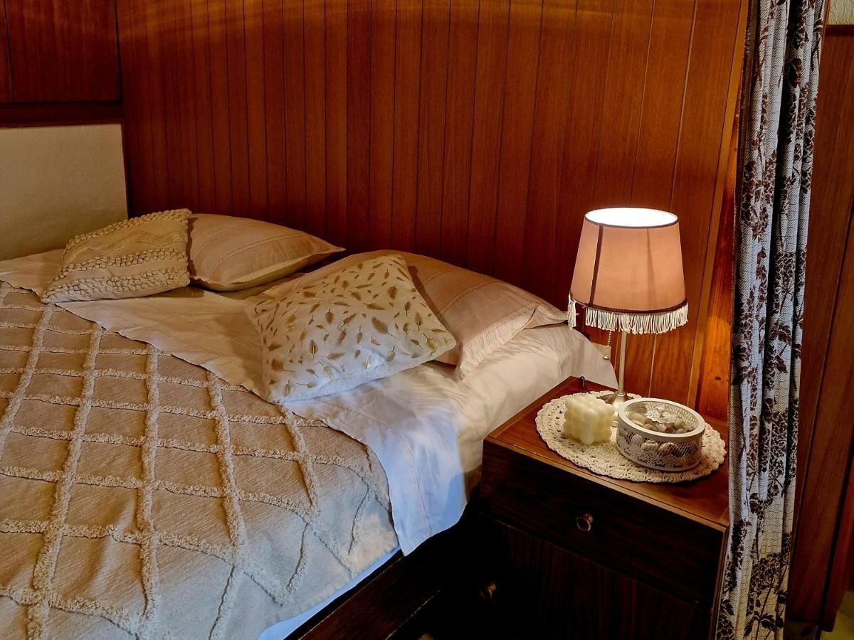 Apartamento Mala Oaza Mira Povlja  Exterior foto